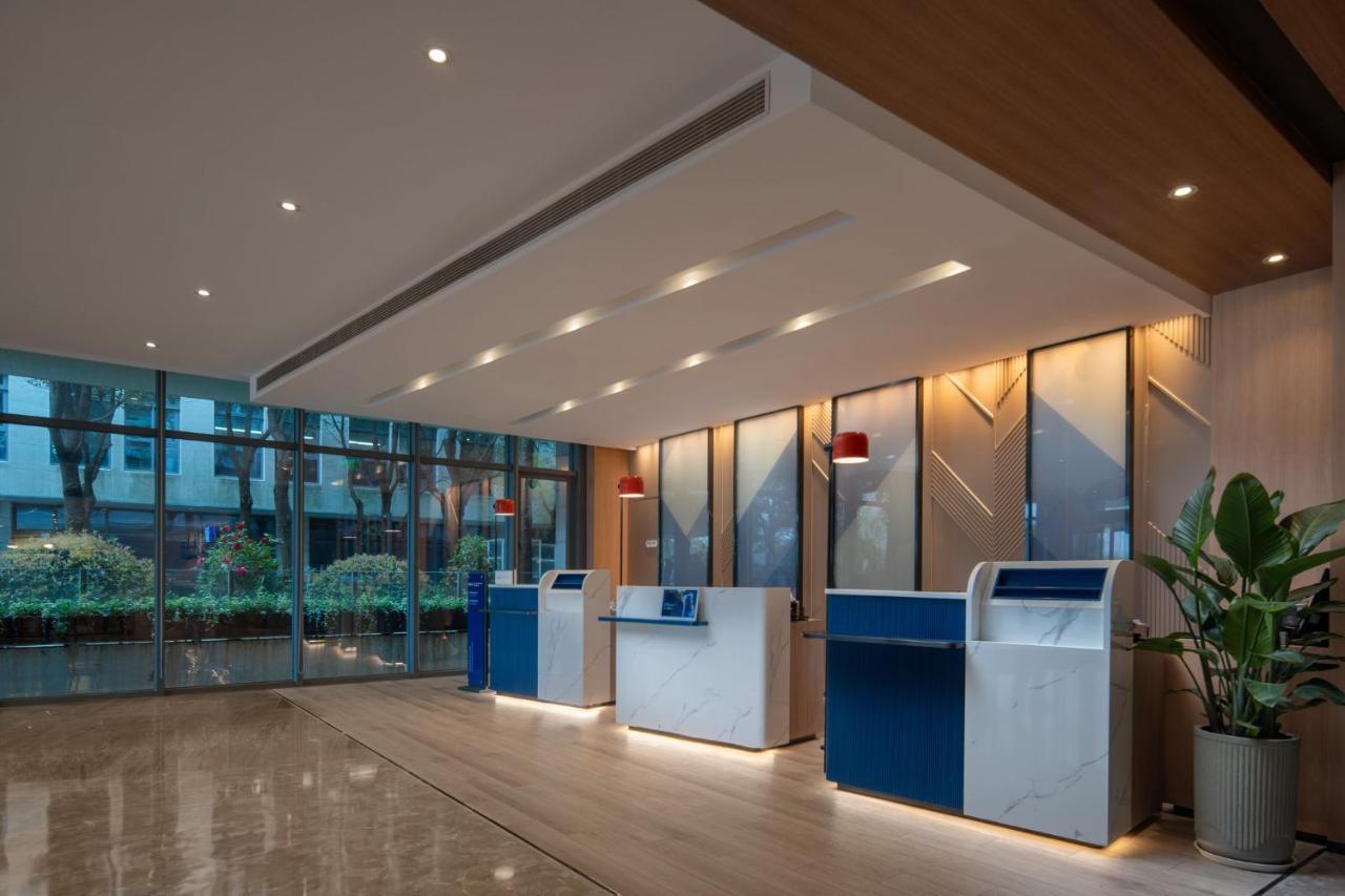 Holiday Inn Express Shanghai Pujiang By Ihg Exterior foto