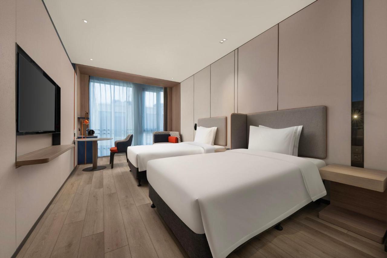 Holiday Inn Express Shanghai Pujiang By Ihg Exterior foto